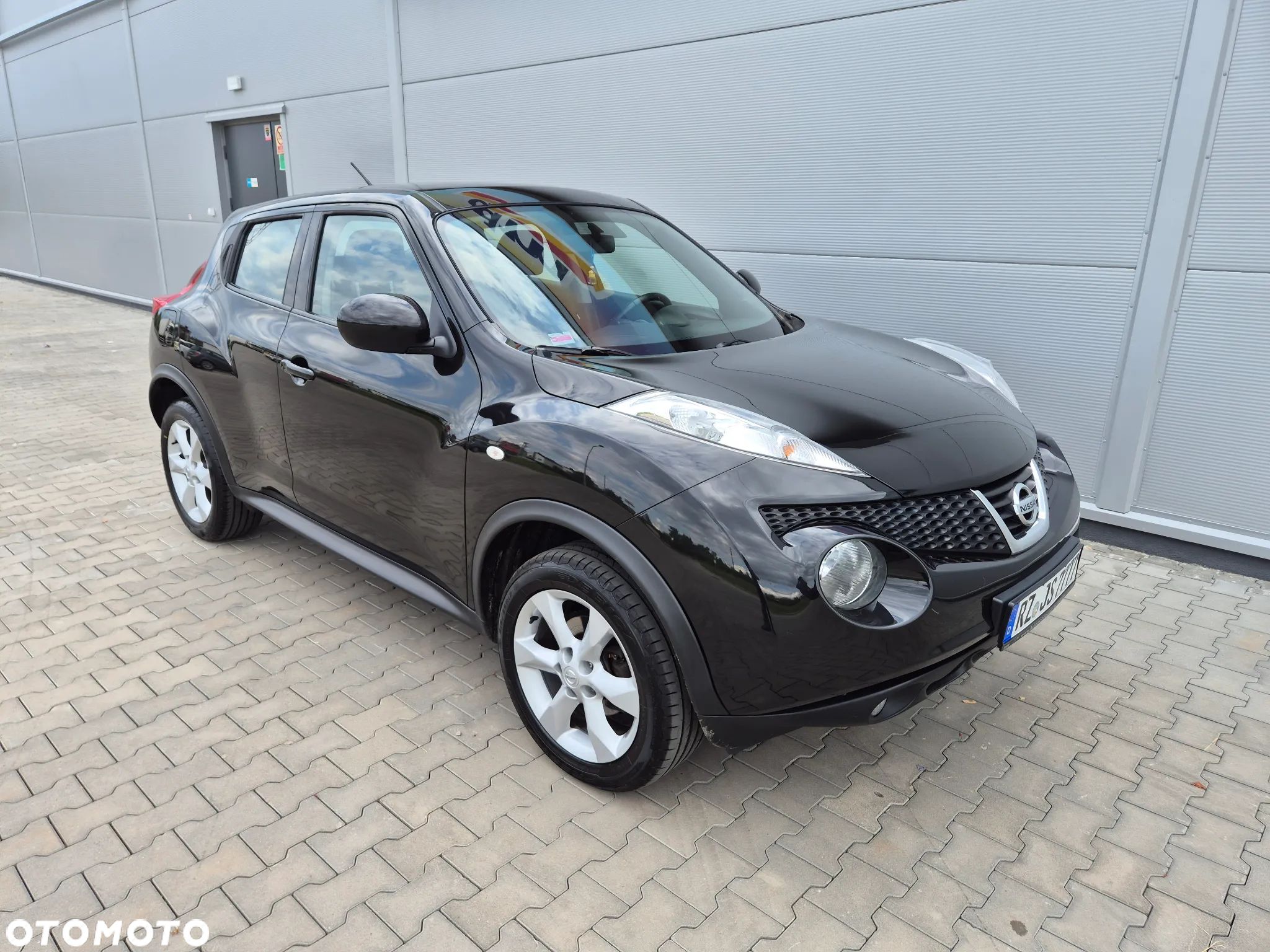 Nissan Juke 1.6 Tekna - 1