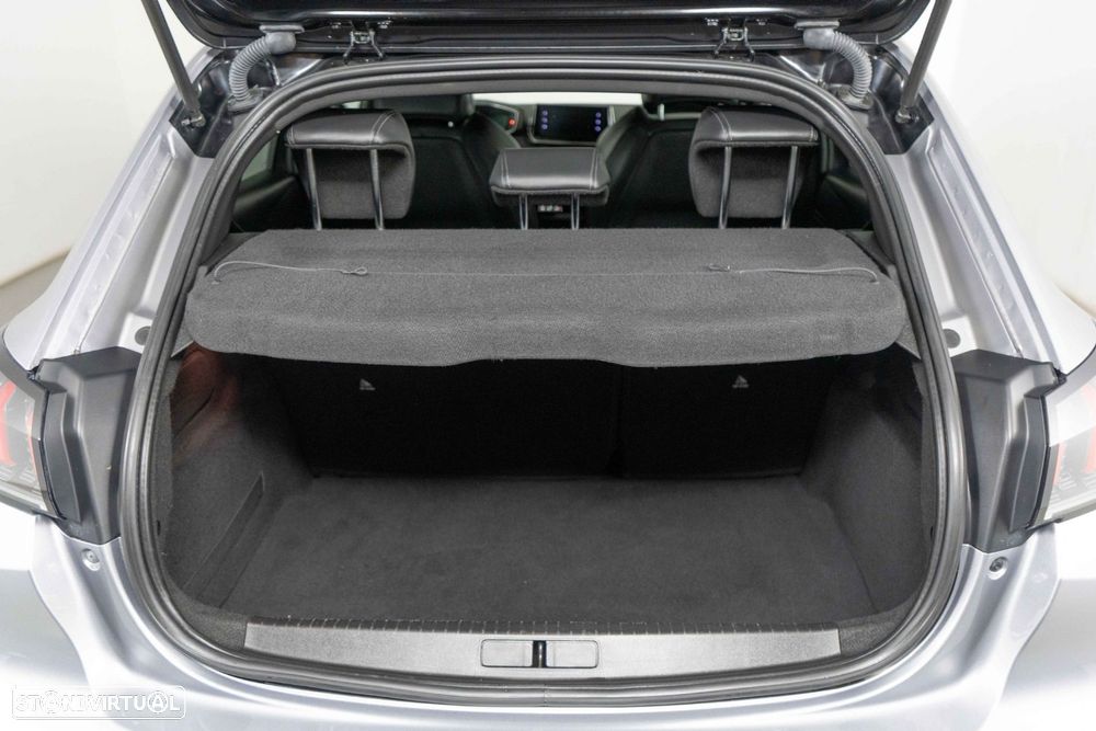 Peugeot e-208 50 kWh GT - 12