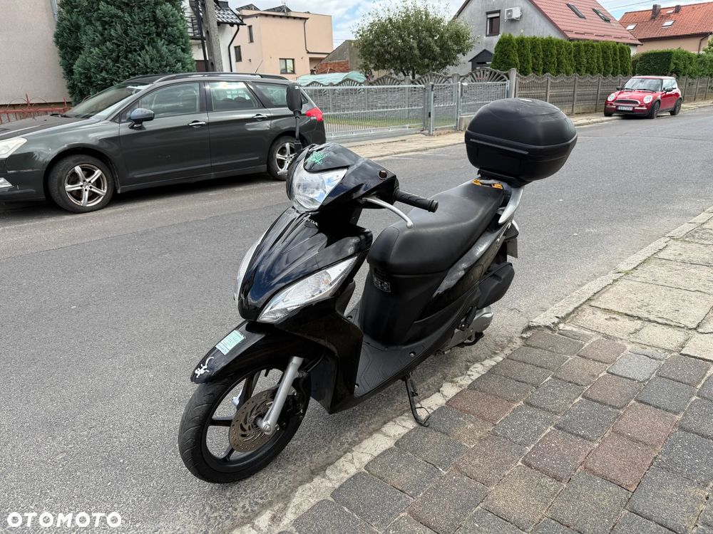 Honda Vision - 3