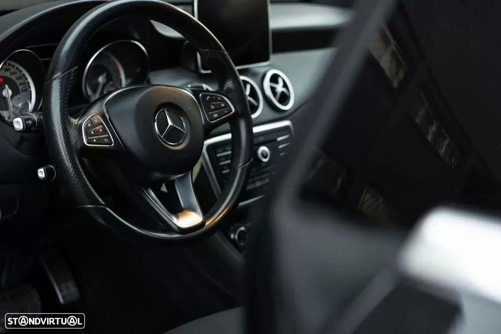 Mercedes-Benz CLA 200 - 13