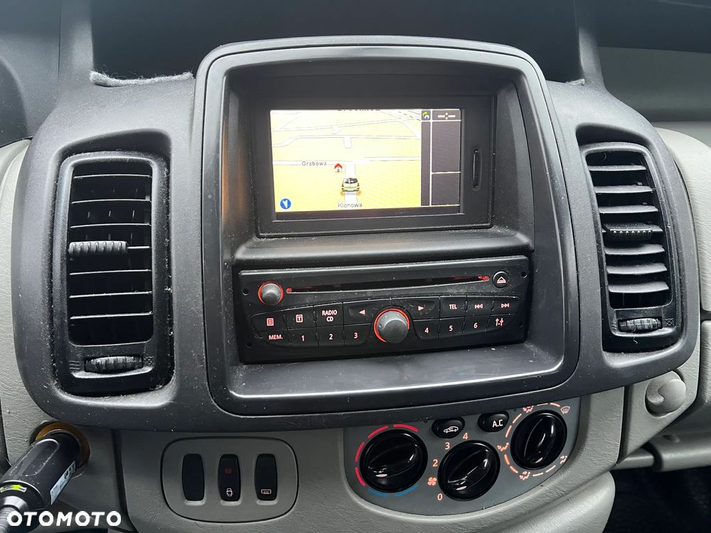 Renault trafic - 12