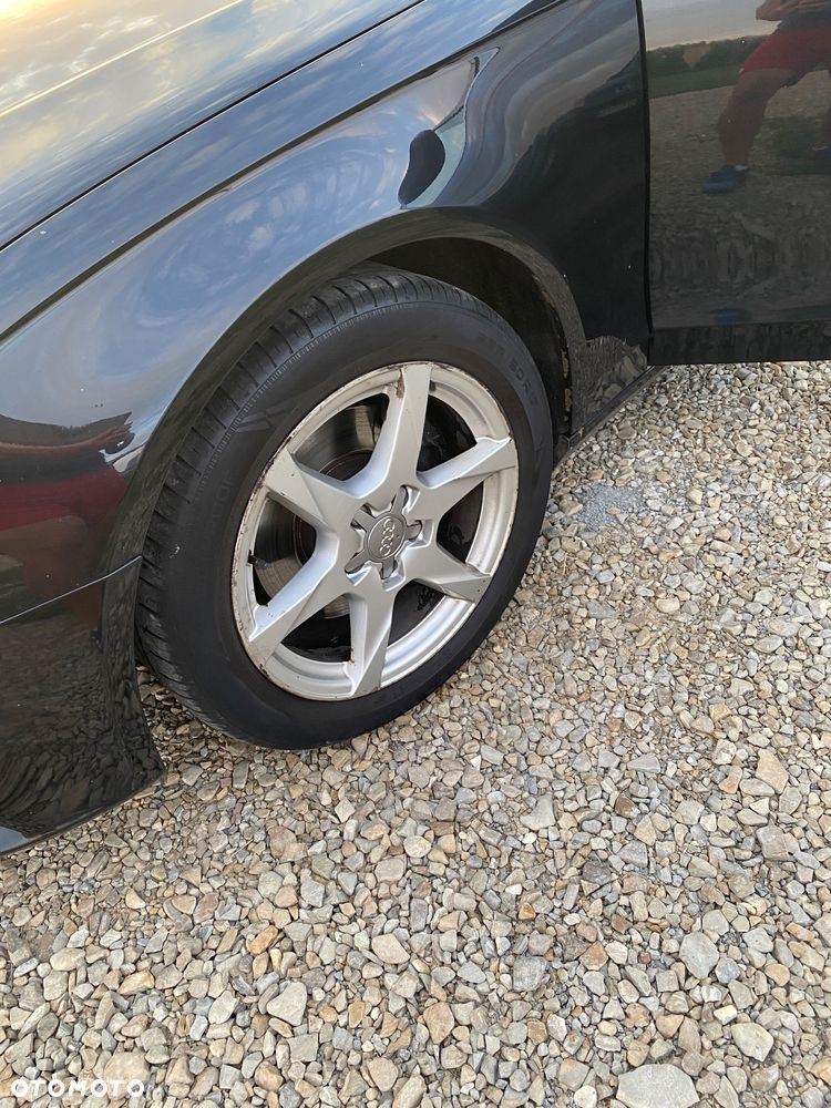 Audi A4 Avant 2.0 TDI - 1
