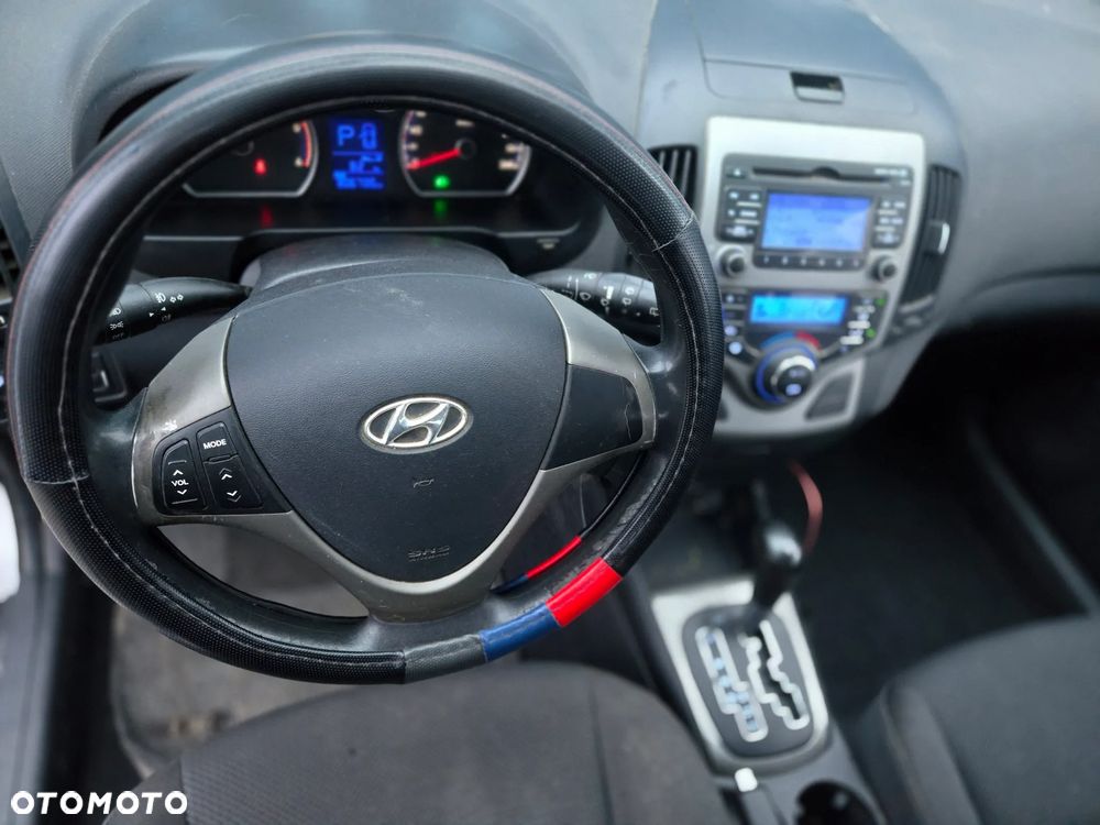 Hyundai i30 1.6 CRDi Comfort - 11