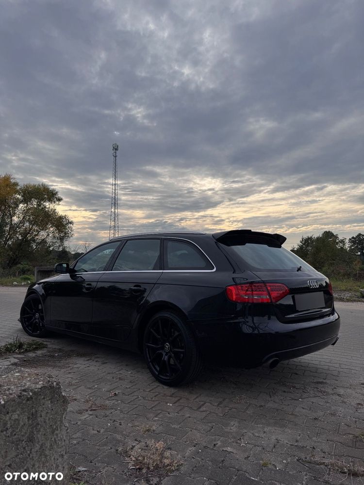 Audi A4 Avant - 6