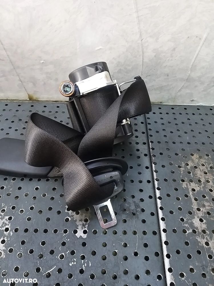 Centura siguranta dreapta fata bmw seria 1 f40 641229400b 0589p10021 - 1