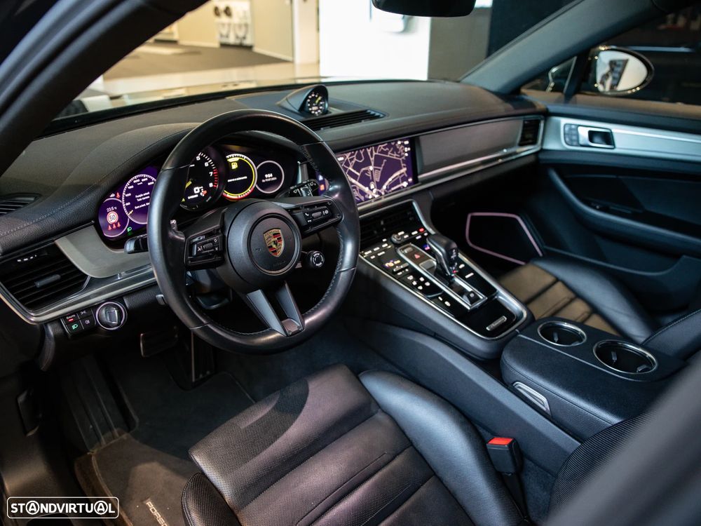 Porsche Panamera Sport Turismo 4 E-Hybrid Platinum Edition PDLS - 24