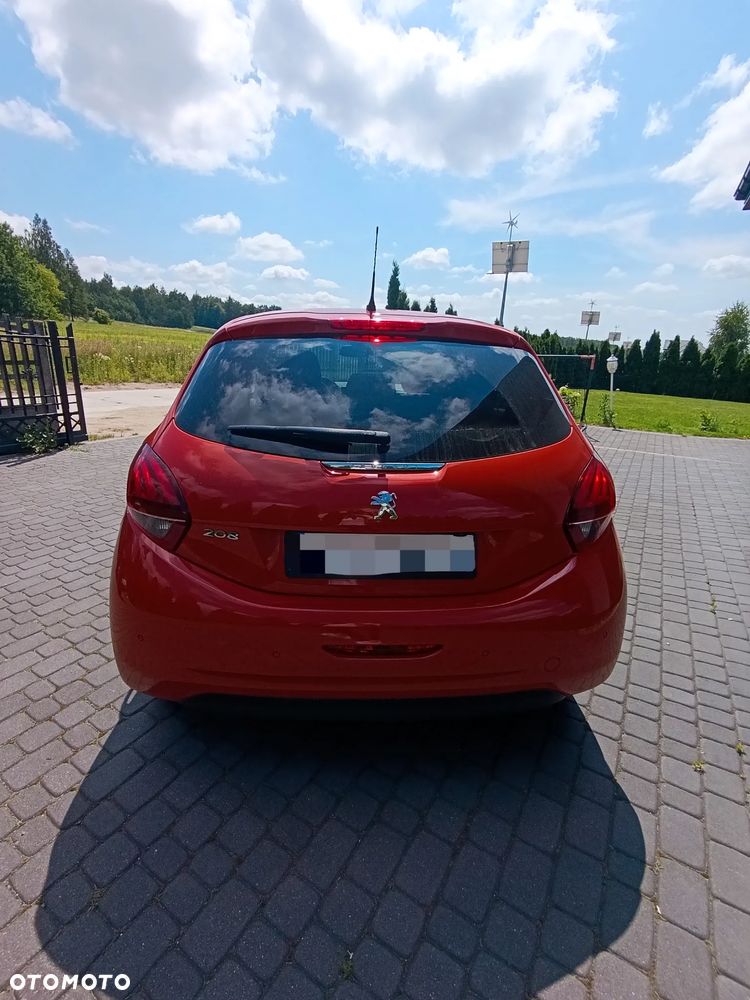 Peugeot 208 1.2 PureTech GPF Allure S&S EAT6 - 12