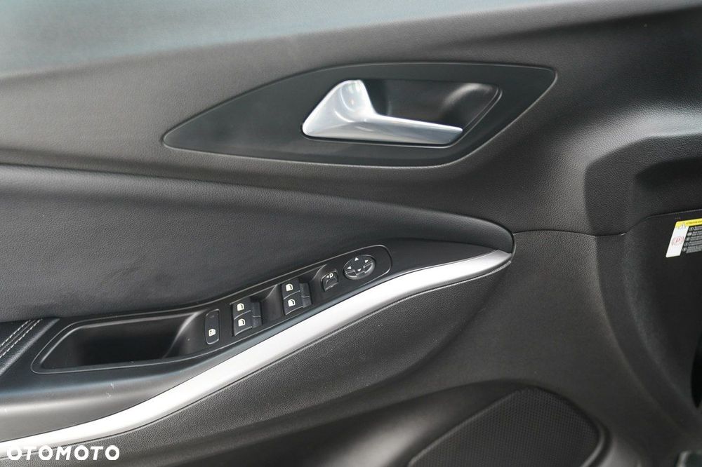 Opel Grandland X - 17