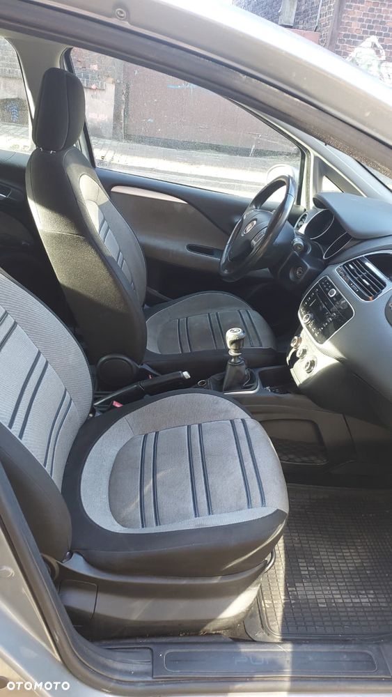 Fiat Punto Evo 1.4 8V Estiva Blue&Me - 9