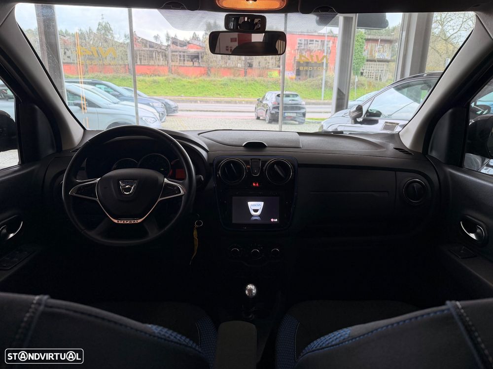 Dacia Lodgy 1.3 TCe Stepway 7L - 22