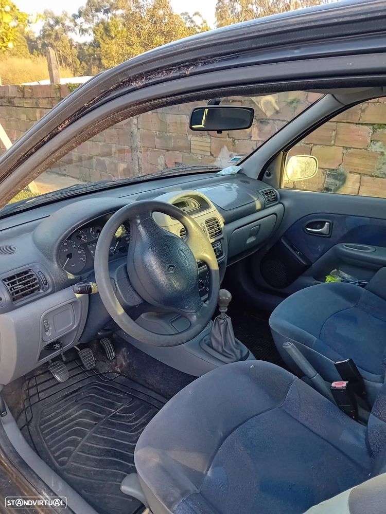 Renault Clio - 4