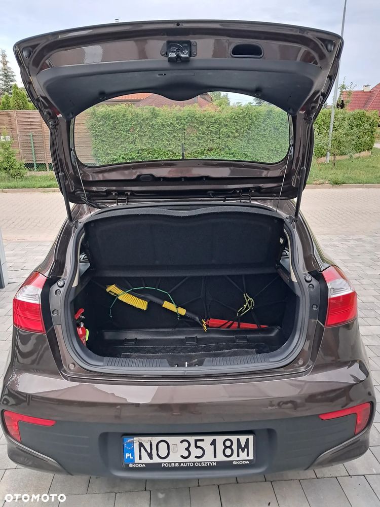 Kia Rio 1.4 L - 4