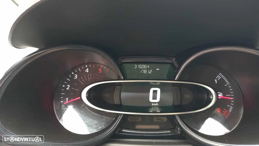 Renault Clio Dci c/ iva dedutivel - 17