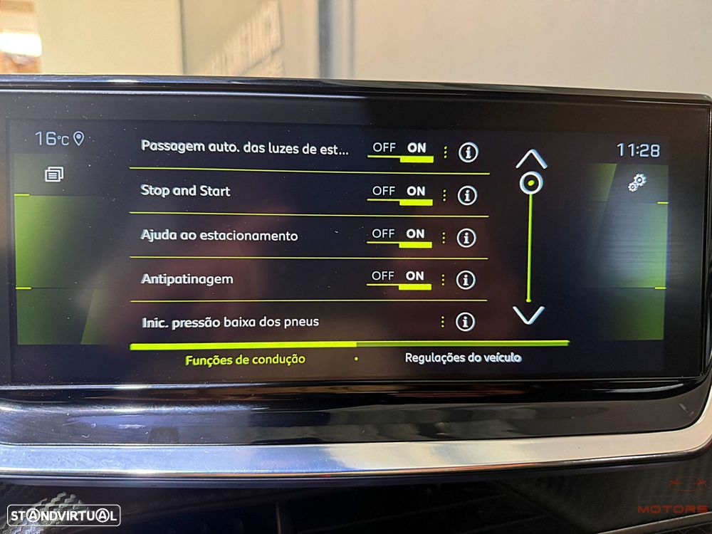 Peugeot 2008 1.2 PureTech GT Line - 32