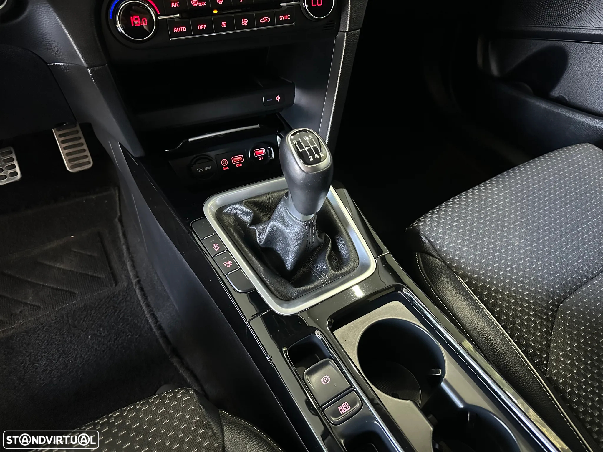Kia Ceed 1.6 CRDi TX - 19