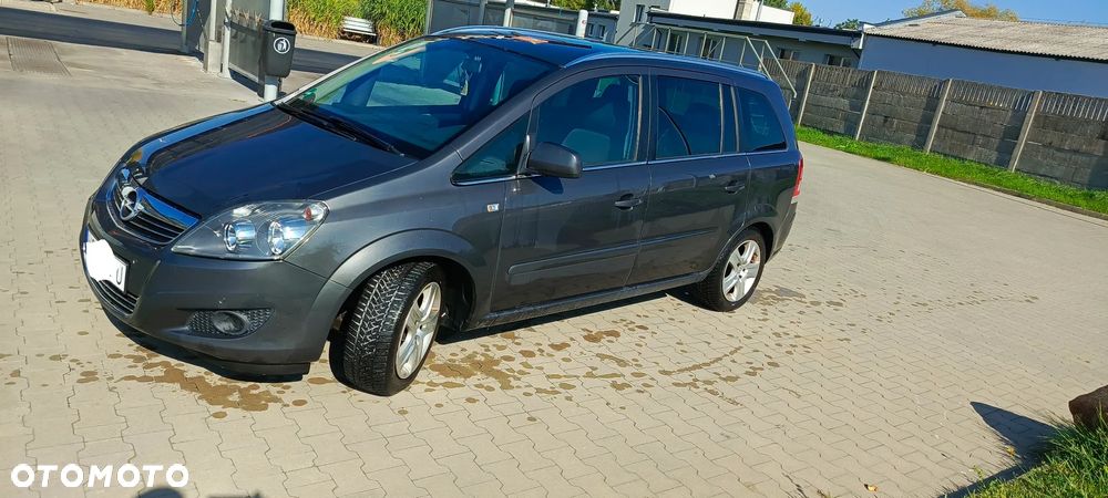Opel Zafira 2011 photo 4