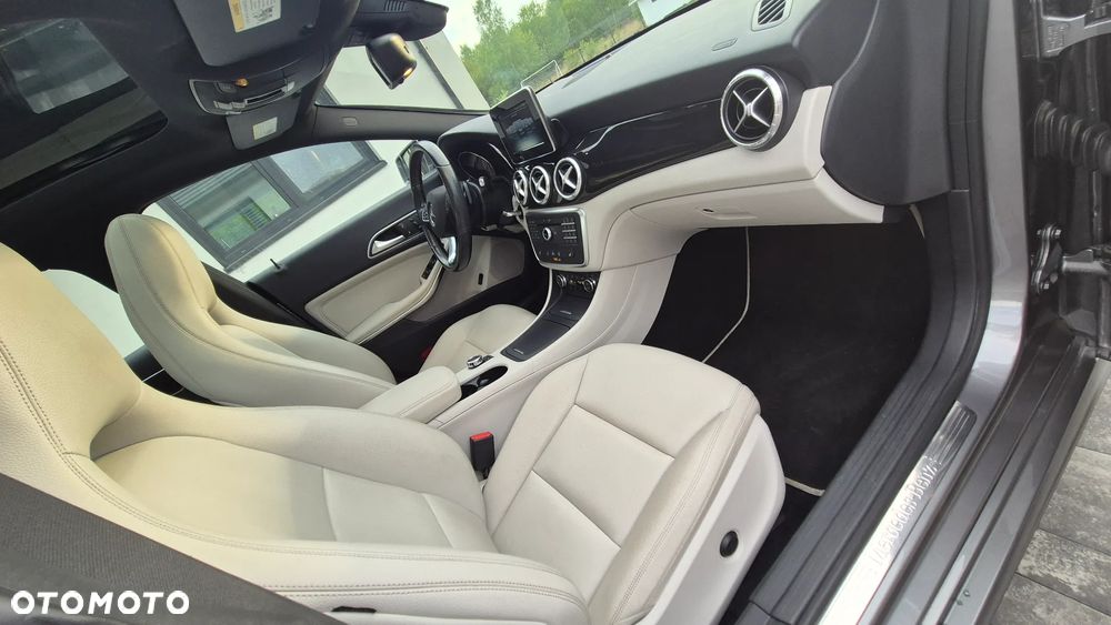 Mercedes-Benz CLA 250 7G-DCT Edition 1 - 12