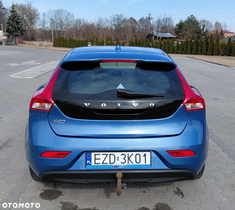 Volvo V40 D2 Momentum - 4