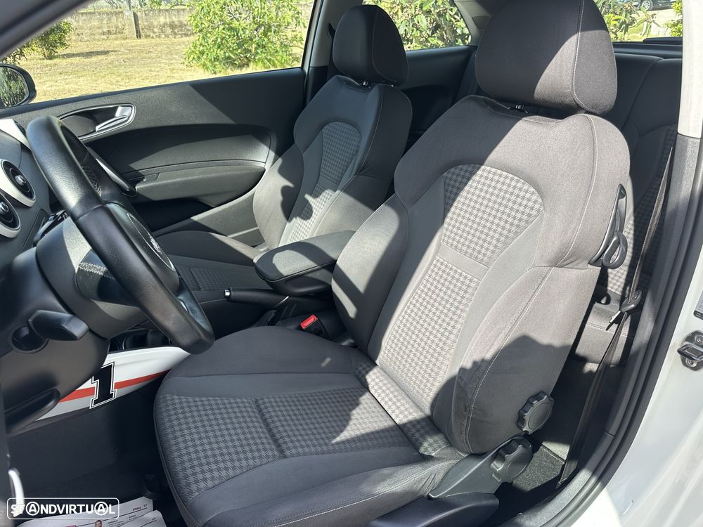 Audi A1 1.6 TDI S line edition m. S line Sport Pack - 19