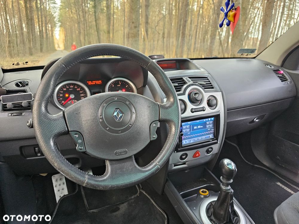 Renault Megane 1.9 dCi Exception - 10