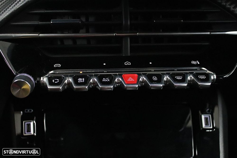 Peugeot 2008 1.2 PureTech Allure EAT8 - 12