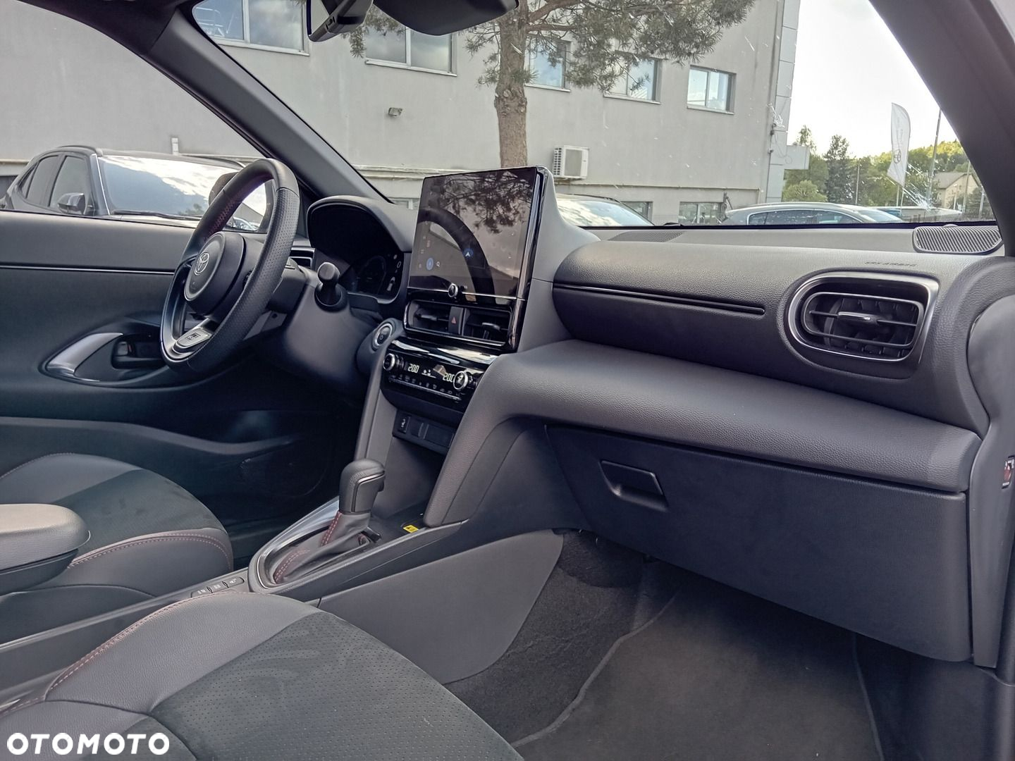 Toyota Yaris Cross - 18