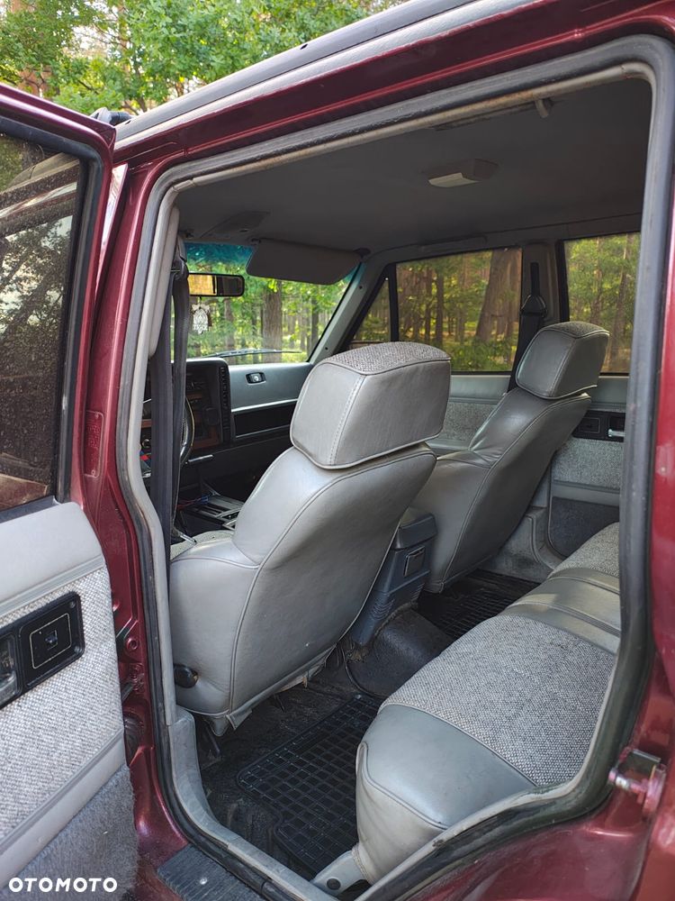 Jeep Cherokee - 29