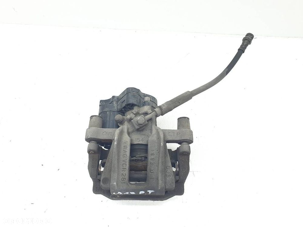 ZACISK HAMULCOWY TYŁ TYLNY PRAWY JARZMO SKODA OCTAVIA IV 2.0 TDI 5R3615406A - 1