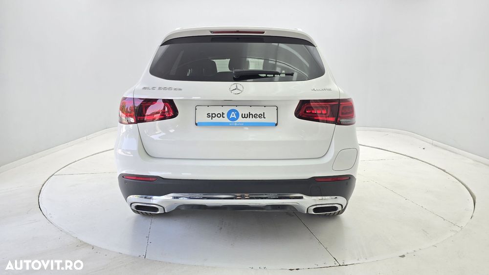 Mercedes-Benz GLC - 7