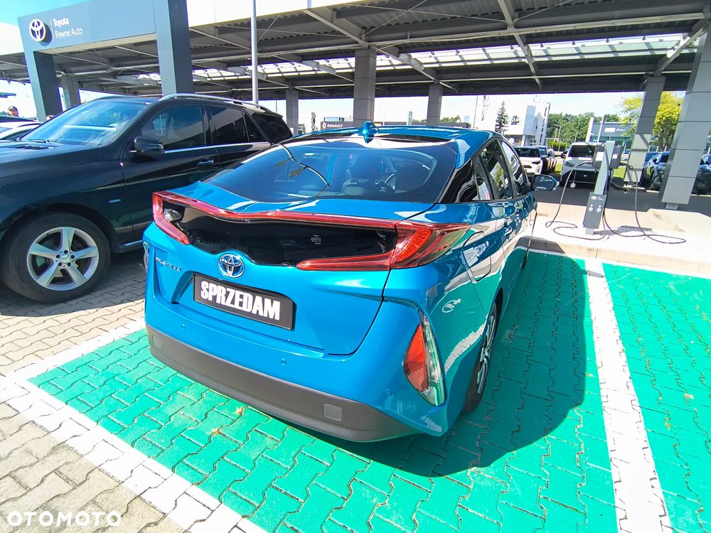 Toyota Prius 1.8 Hybrid Prestige - 4