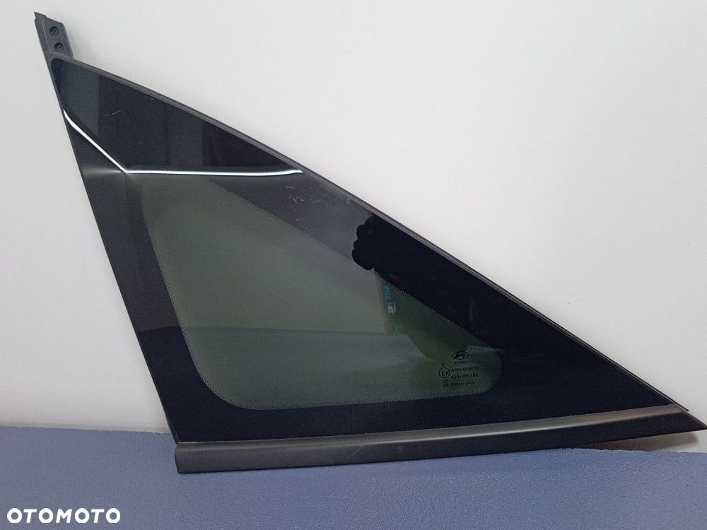 HYUNDAI TUCSON IV SZYBA KAROSERYJNA TYŁ LEWA - 1