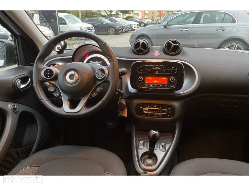 Smart ForFour Electric Drive Passion - 11
