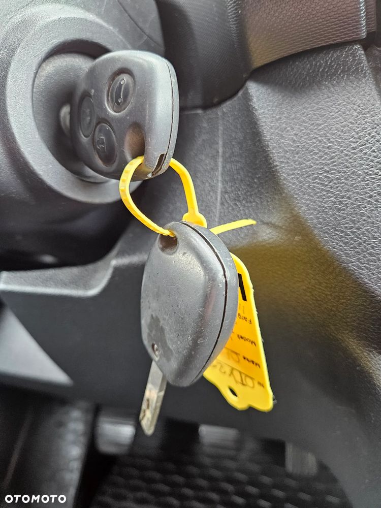 Opel VIVARO - 22
