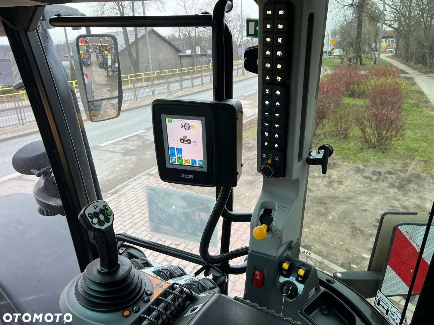 JCB FASTRAC 4220 | 220 KM | 2020 ROK | MAŁO GODZIN | BARDZO DOBRY STAN - 4