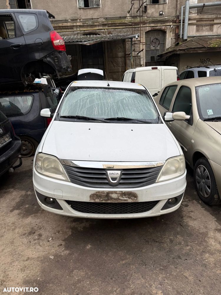 Dezmembrez Dacia Logan PH2 facelift alb 2010 1,6 MPI - 4