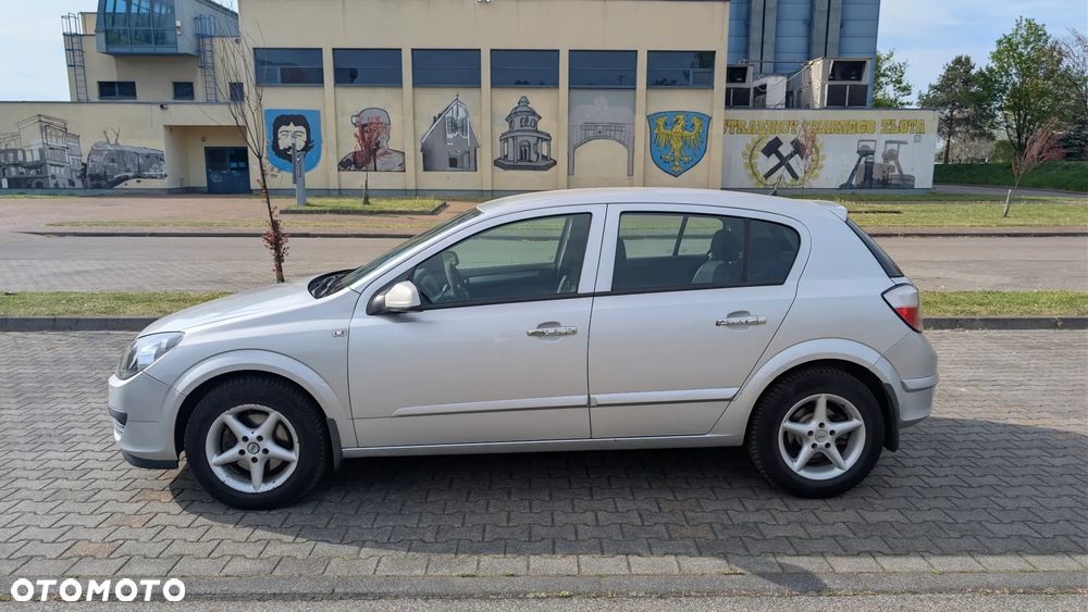 Opel Astra 1.3 CDTI Enjoy - 19