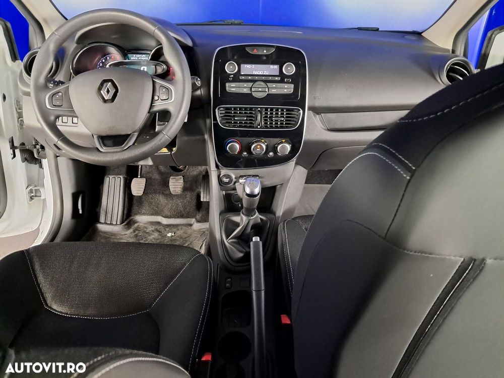 Renault Clio - 6