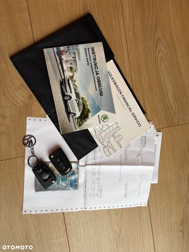 Skoda RAPID 1.0 TSI Style - 12