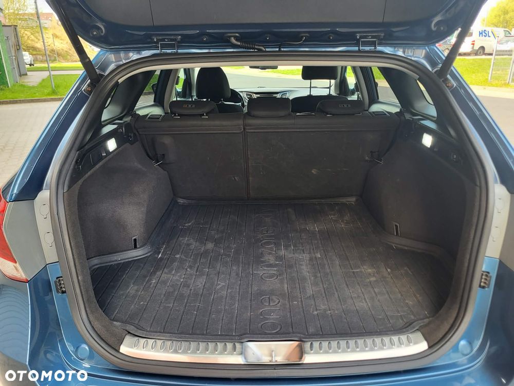 Hyundai i40 Kombi blue 1.7 CRDi Premium - 12