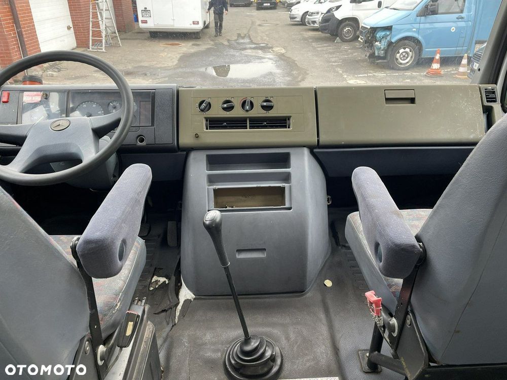 Mercedes-Benz Vario Autosklep pieczywa Gastronomiczny Food Truck Foodtruck sklep bar - 21