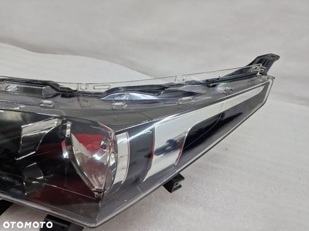TOYOTA COROLLA E16 13- LEWA / PRAWA  LAMPA PRZEDNIA PRZÓD , NR 81110-02E71-00 / 81150-02E7-00 , NR AUKCJI LL175 - 33