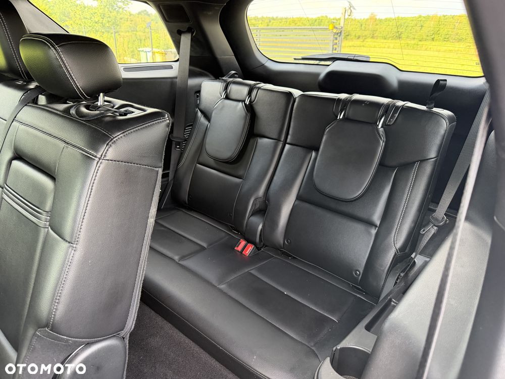 Ford Explorer - 12