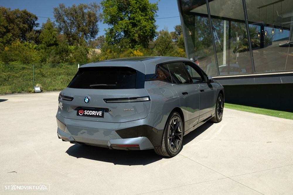 BMW iX xDrive 40 Pack Desportivo - 39