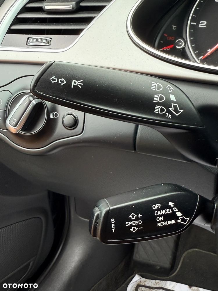 Audi A4 Avant 2.0 TDI DPF multitronic S line Sportpaket - 28