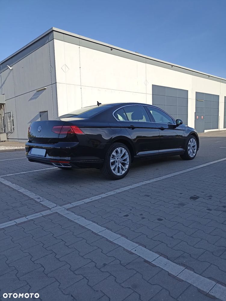 Volkswagen Passat - 6