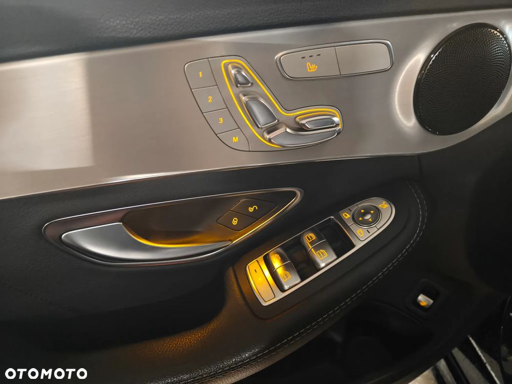 Mercedes-Benz Klasa C 300 4MATIC 9G-TRONIC - 13