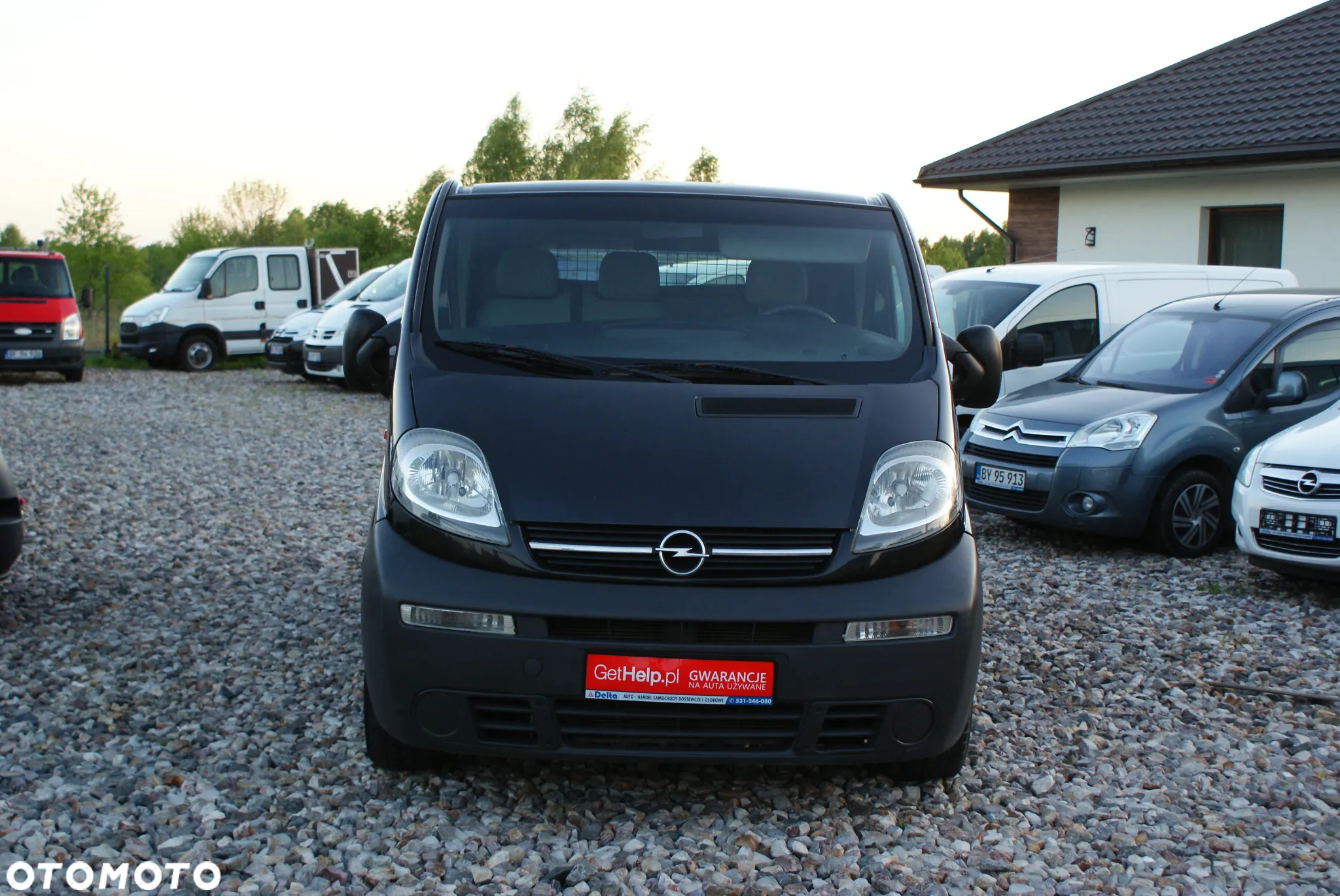 Opel Vivaro - 2
