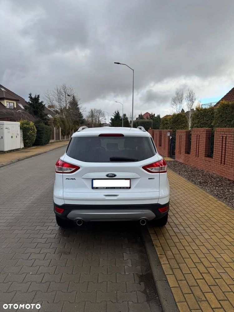 Ford Kuga - 12