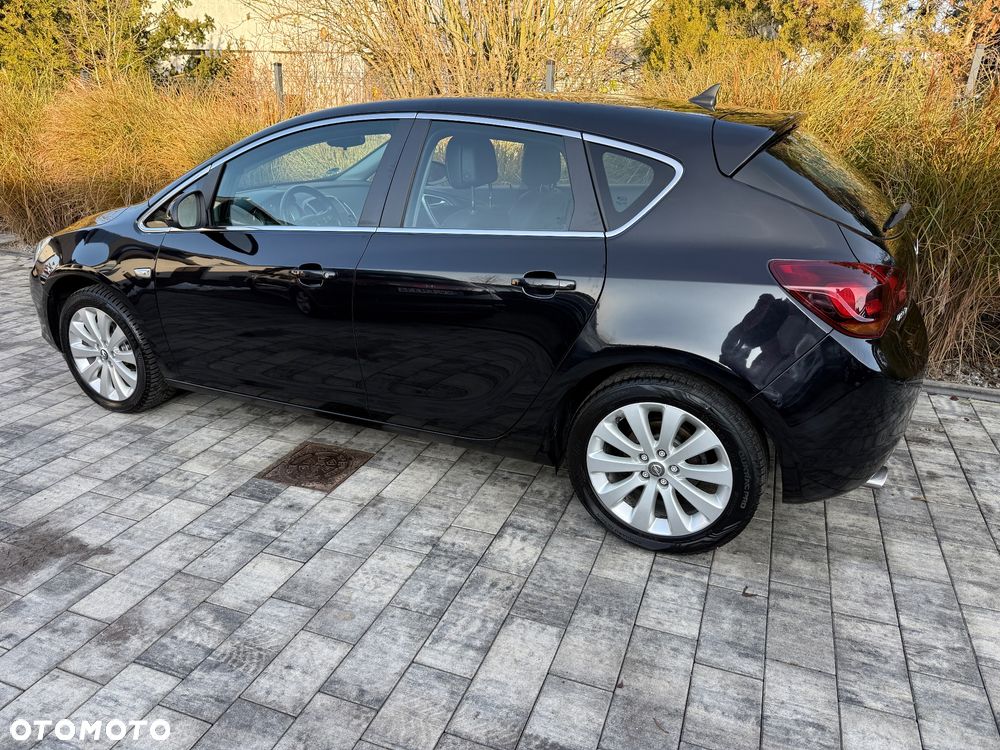 Opel Astra 1.4 T Cosmo - 13