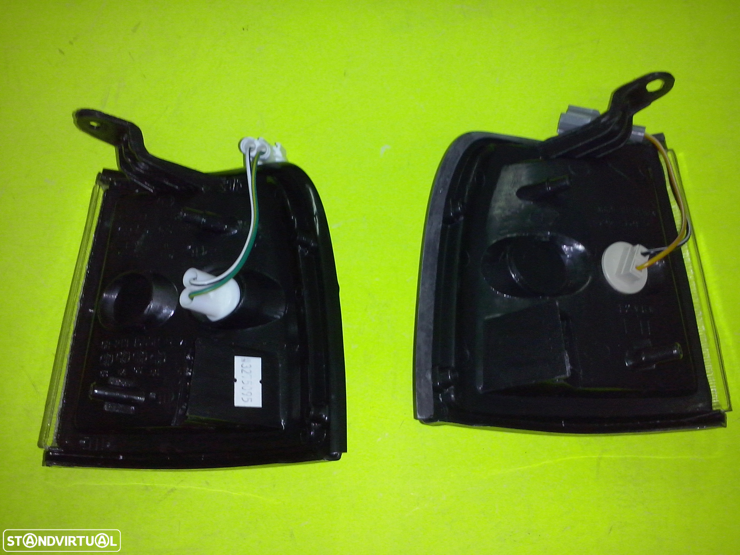 farolins frente brancos Opel Campo Bedford Brava (novos) - 2